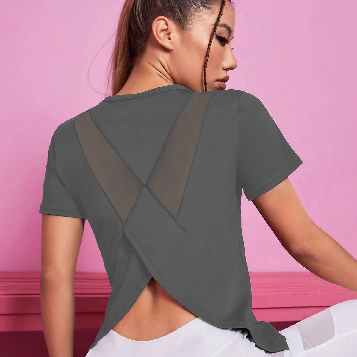 Seamless Women’s Athletic Workout Crop Top